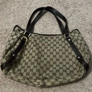 Gucci Monogram bag